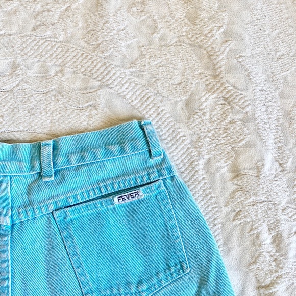 Vintage 80’s High Waisted Denim Cut Offs - Picture 5 of 6
